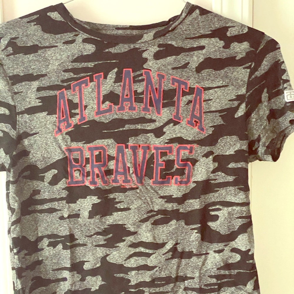 Women’s Black Camo Braves Shirt